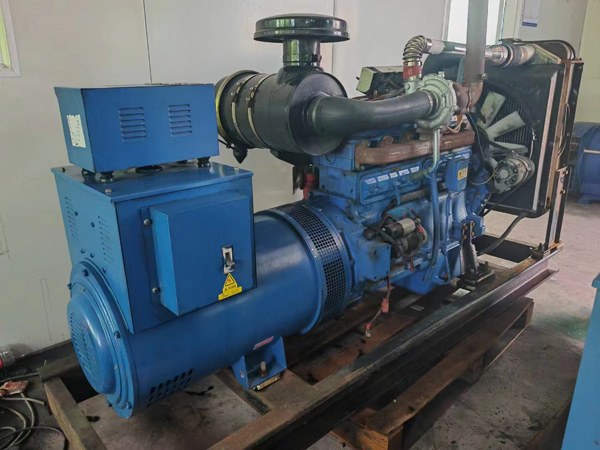 六安100kW柴油发电机组使用多级机油有哪些优缺点？